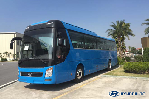 xe_khach_hyundia_universe_47_cho -